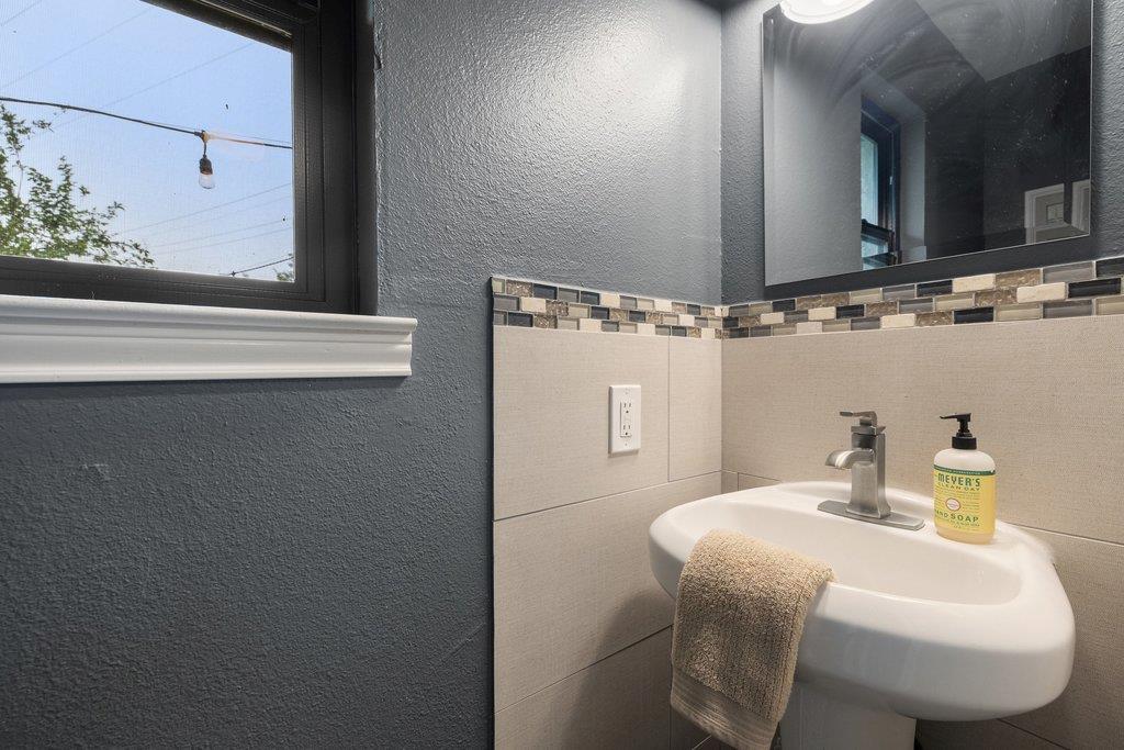 302 Schramm Rd Property Photo 23