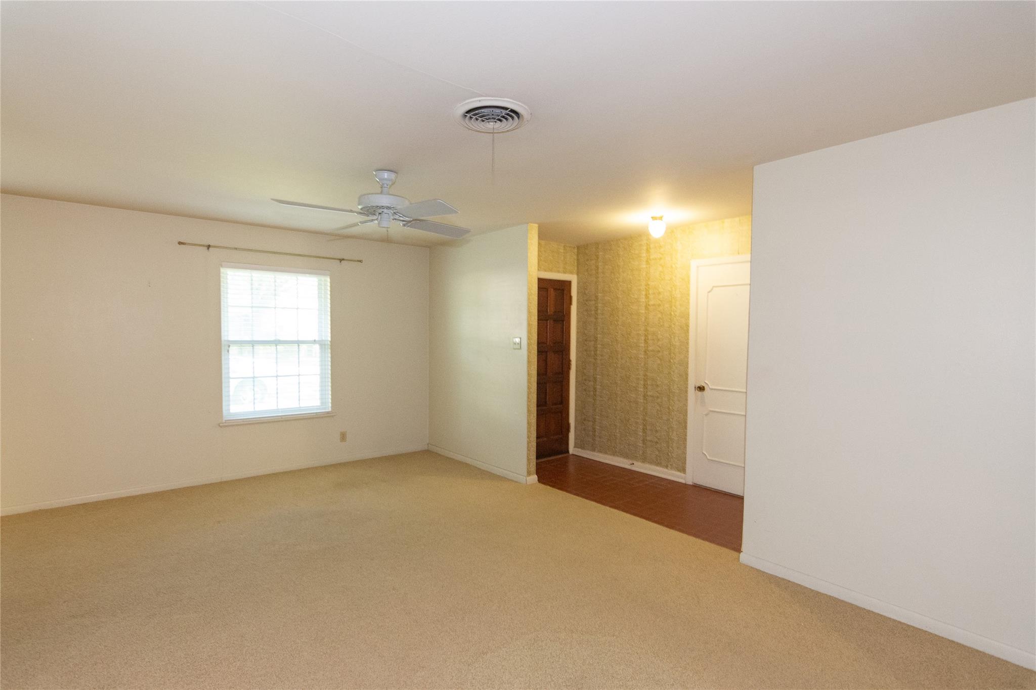 3109 Pinecrest Dr Property Photo 7