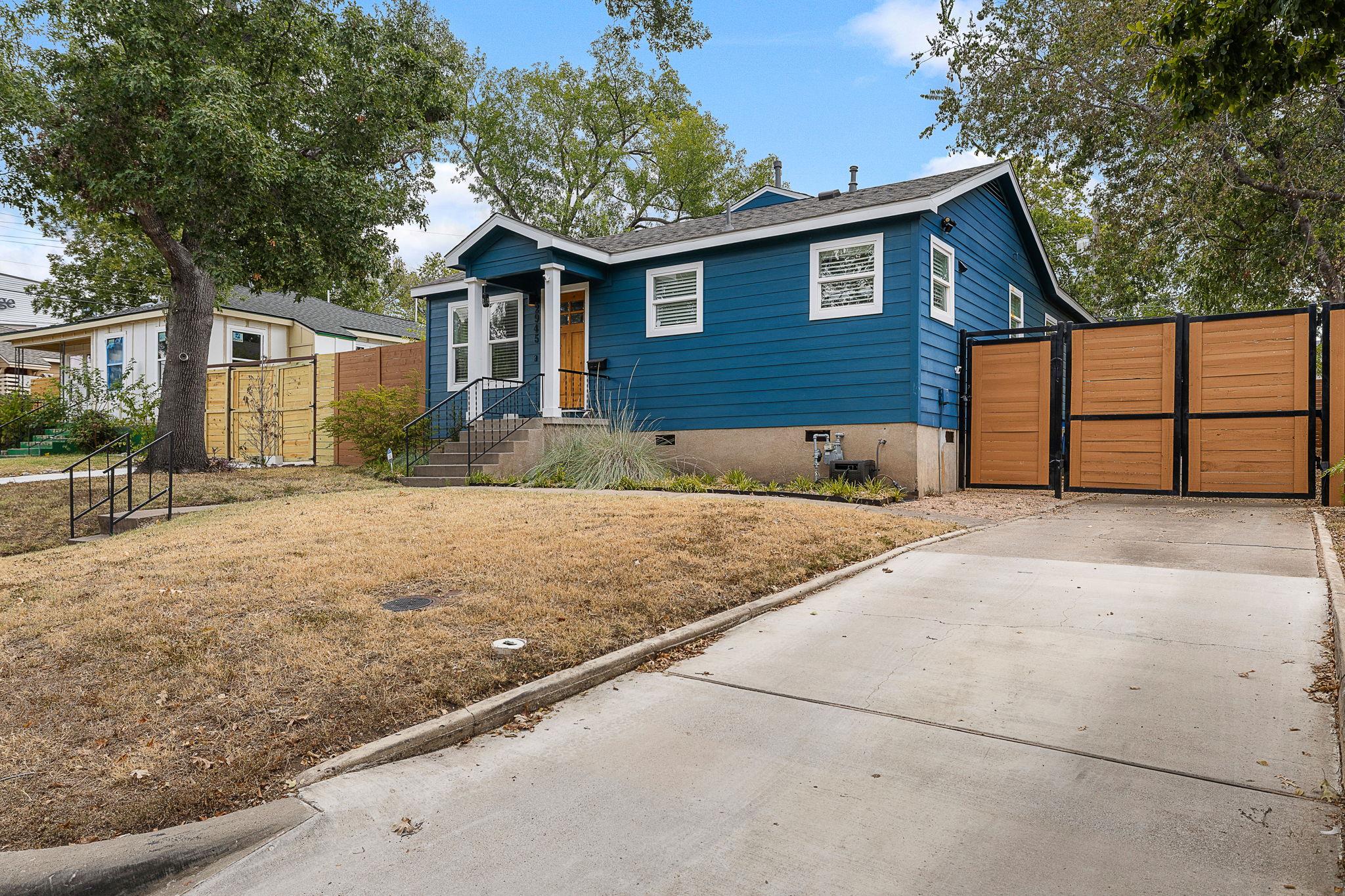 2945 Eckert St Property Photo 3