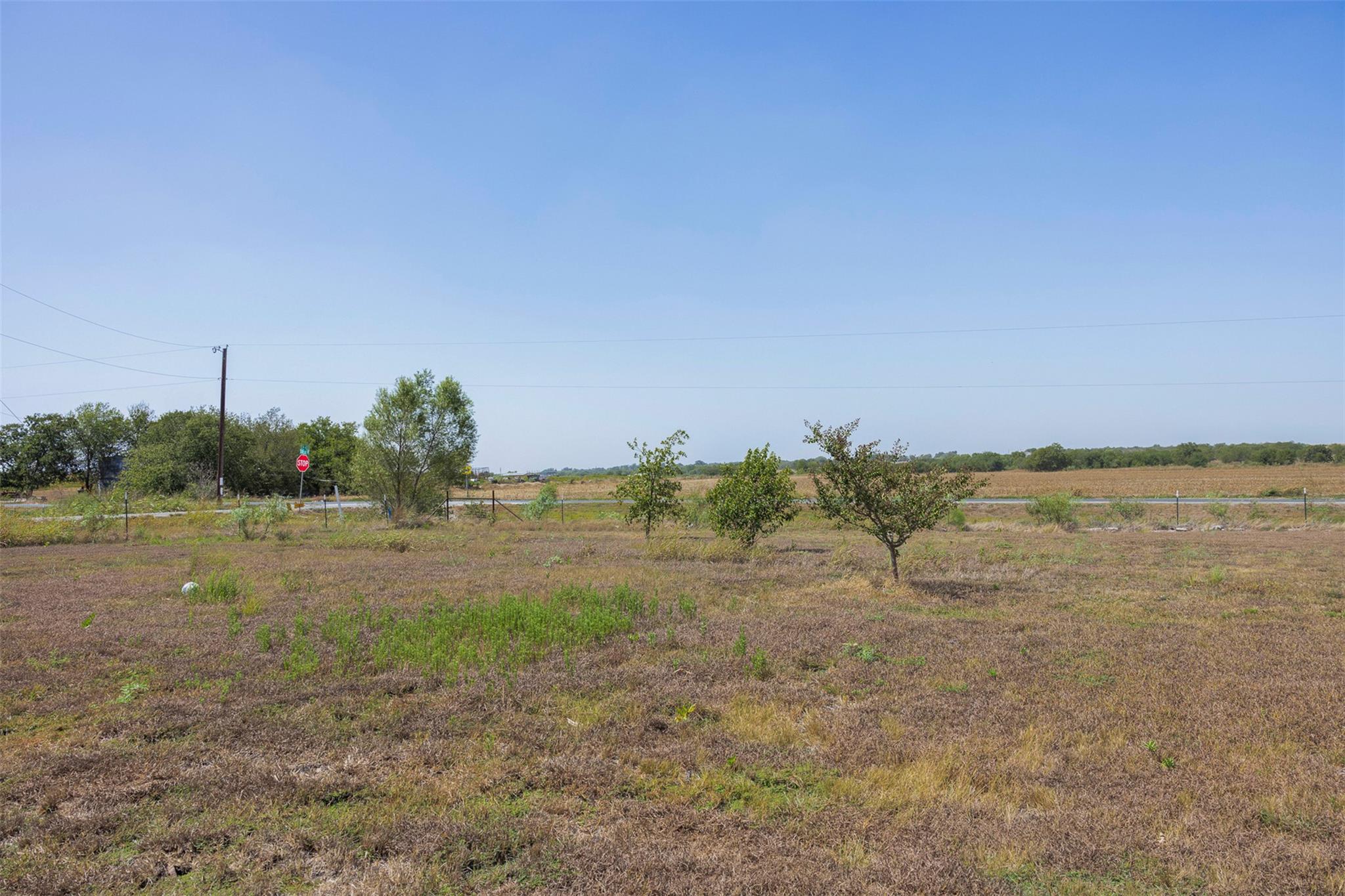 105 Cr 423 None Property Photo 1
