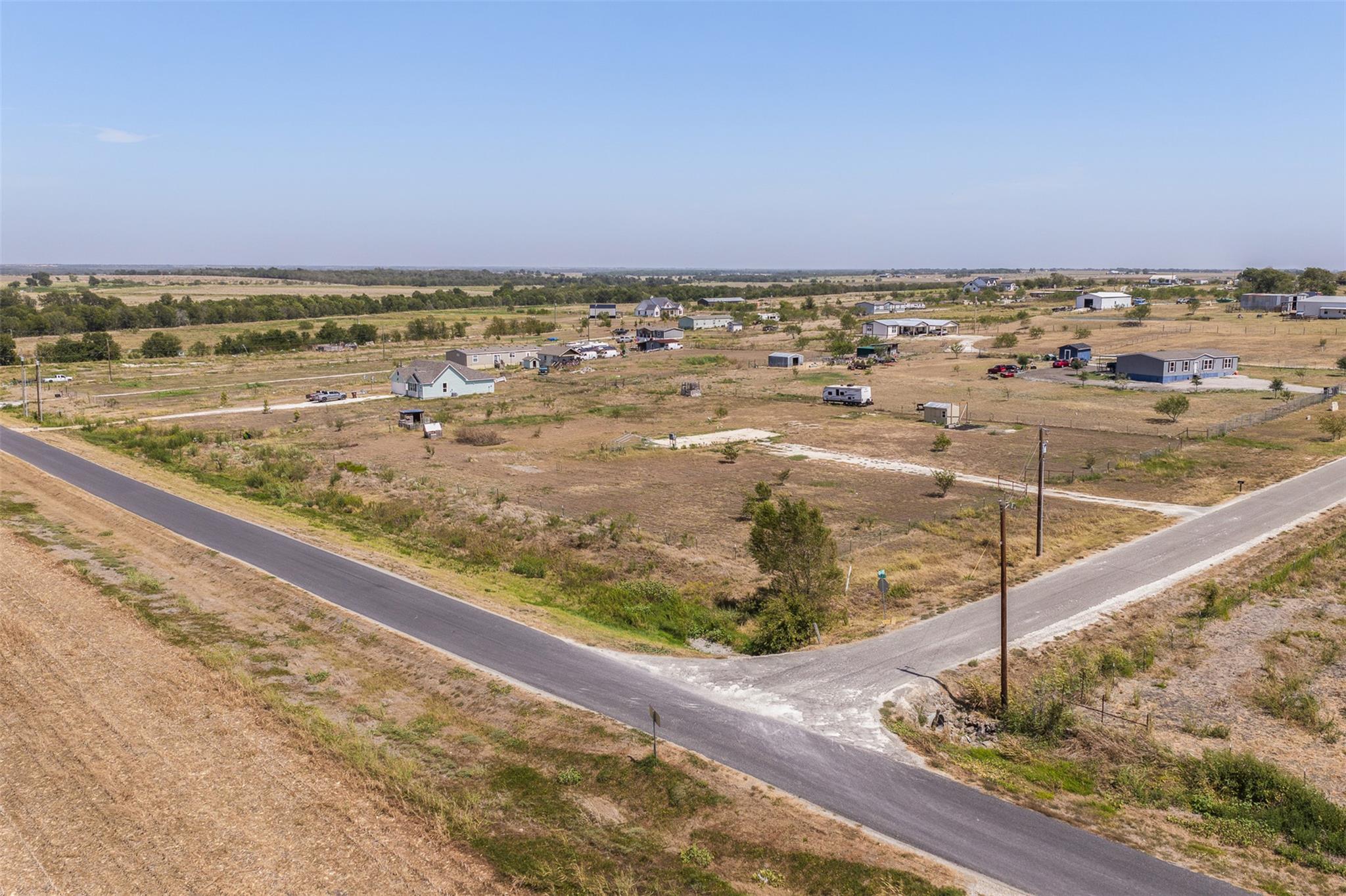 105 Cr 423 None Property Photo 8