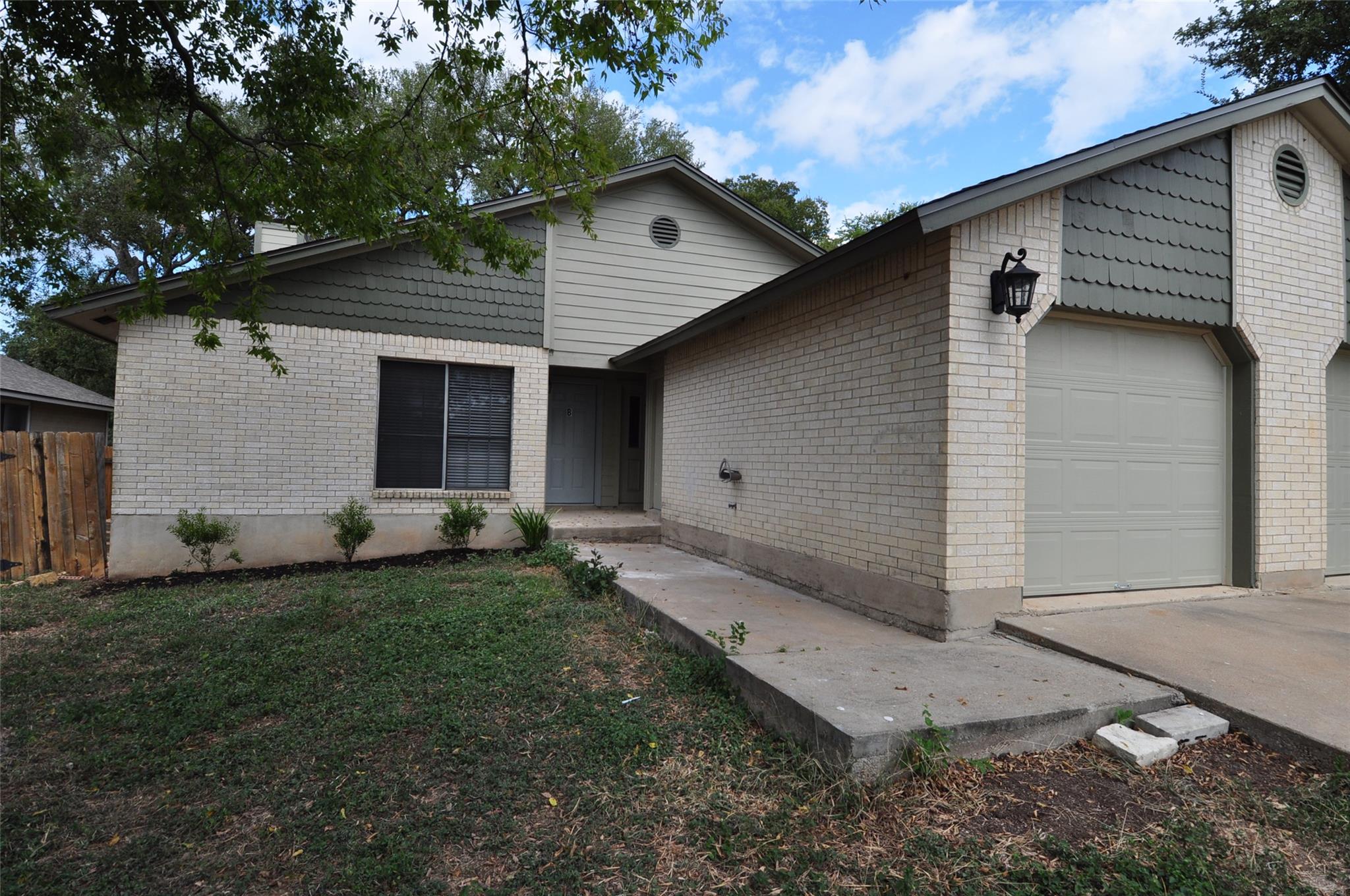 9910 Brasher Dr A Property Photo