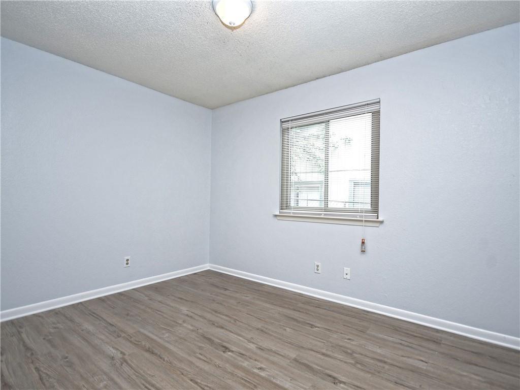 1714 Rawhide Loop Property Photo 11