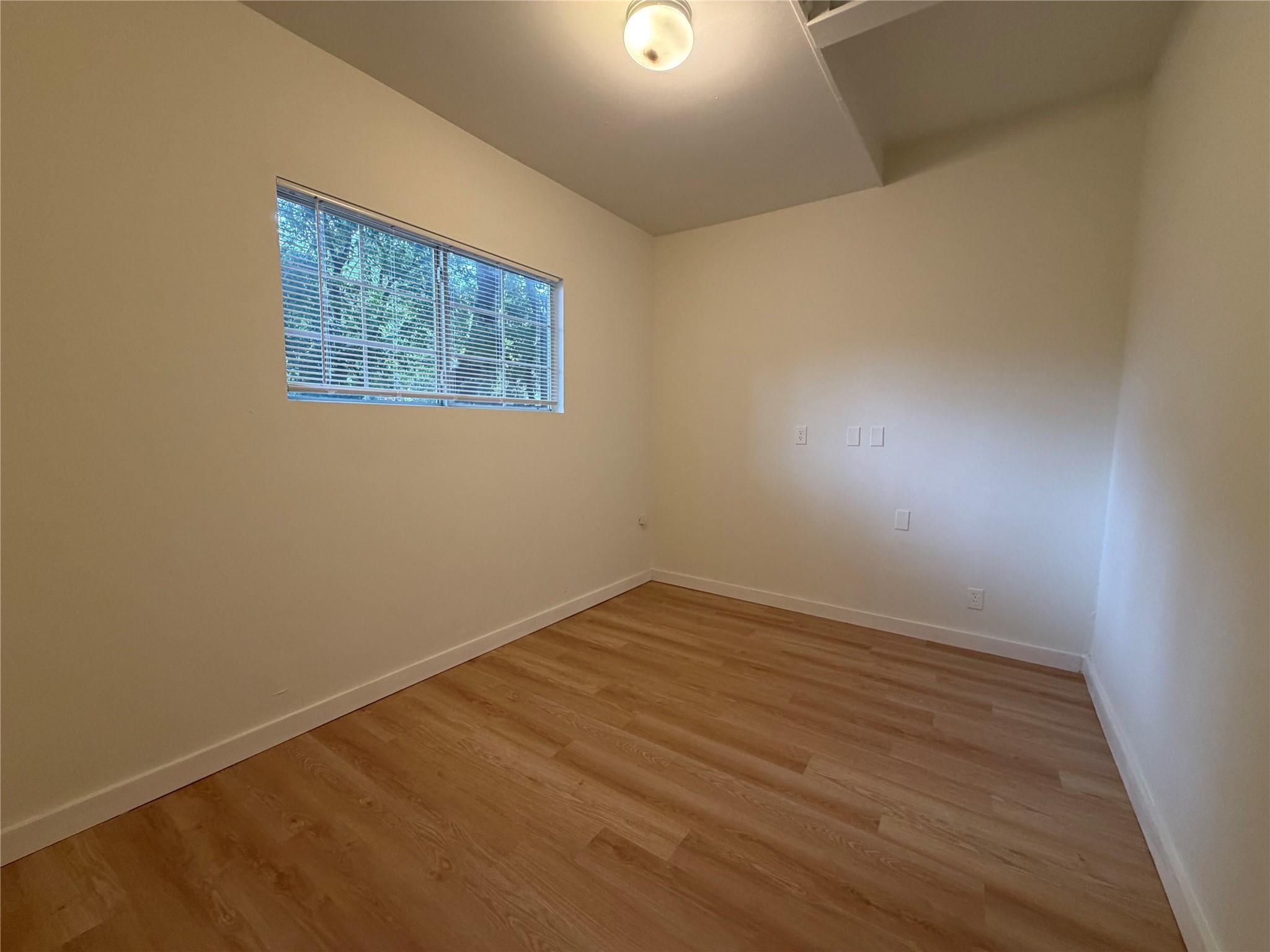 4511 Avenue B None #b Property Photo 8