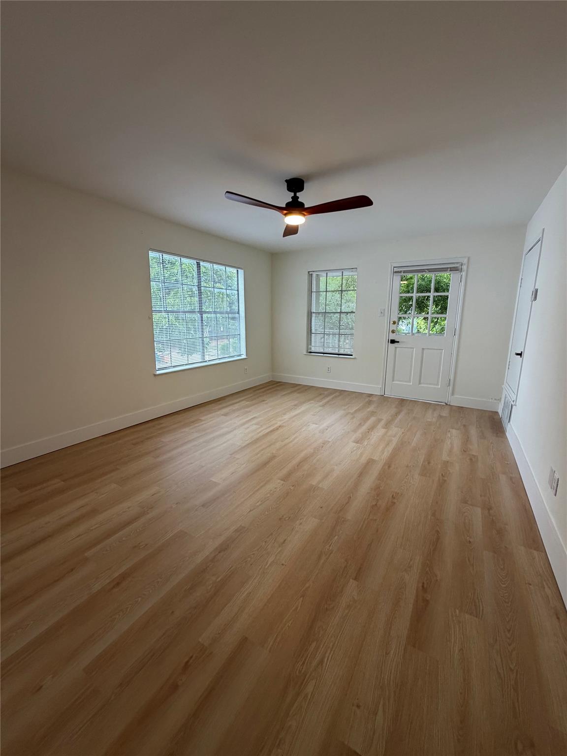 4511 Avenue B None #b Property Photo 11