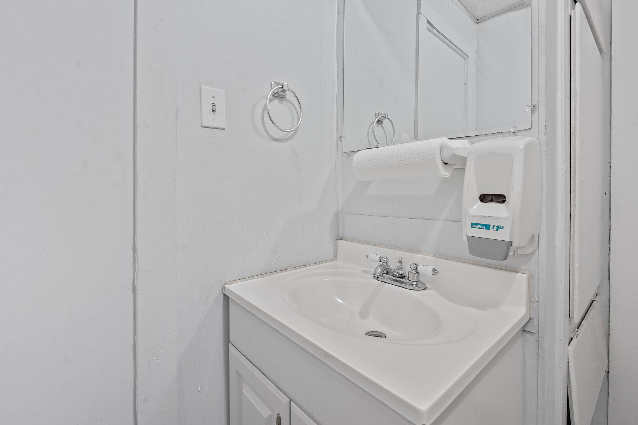 4208 S 1st St Property Photo 17