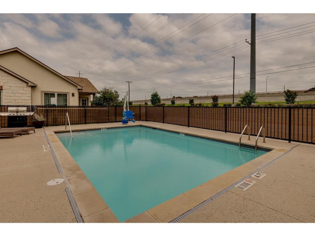 2400 Louis Henna Blvd #301 Property Photo 9