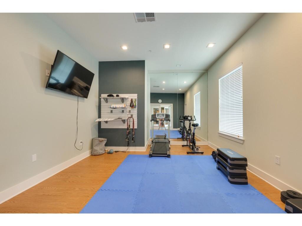 2400 Louis Henna Blvd #301 Property Photo 11