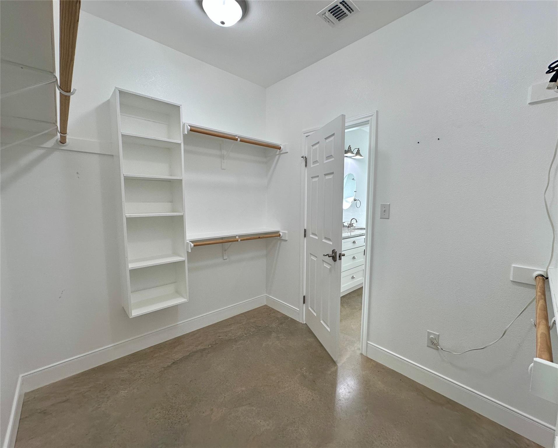124 Pine Path Property Photo 9