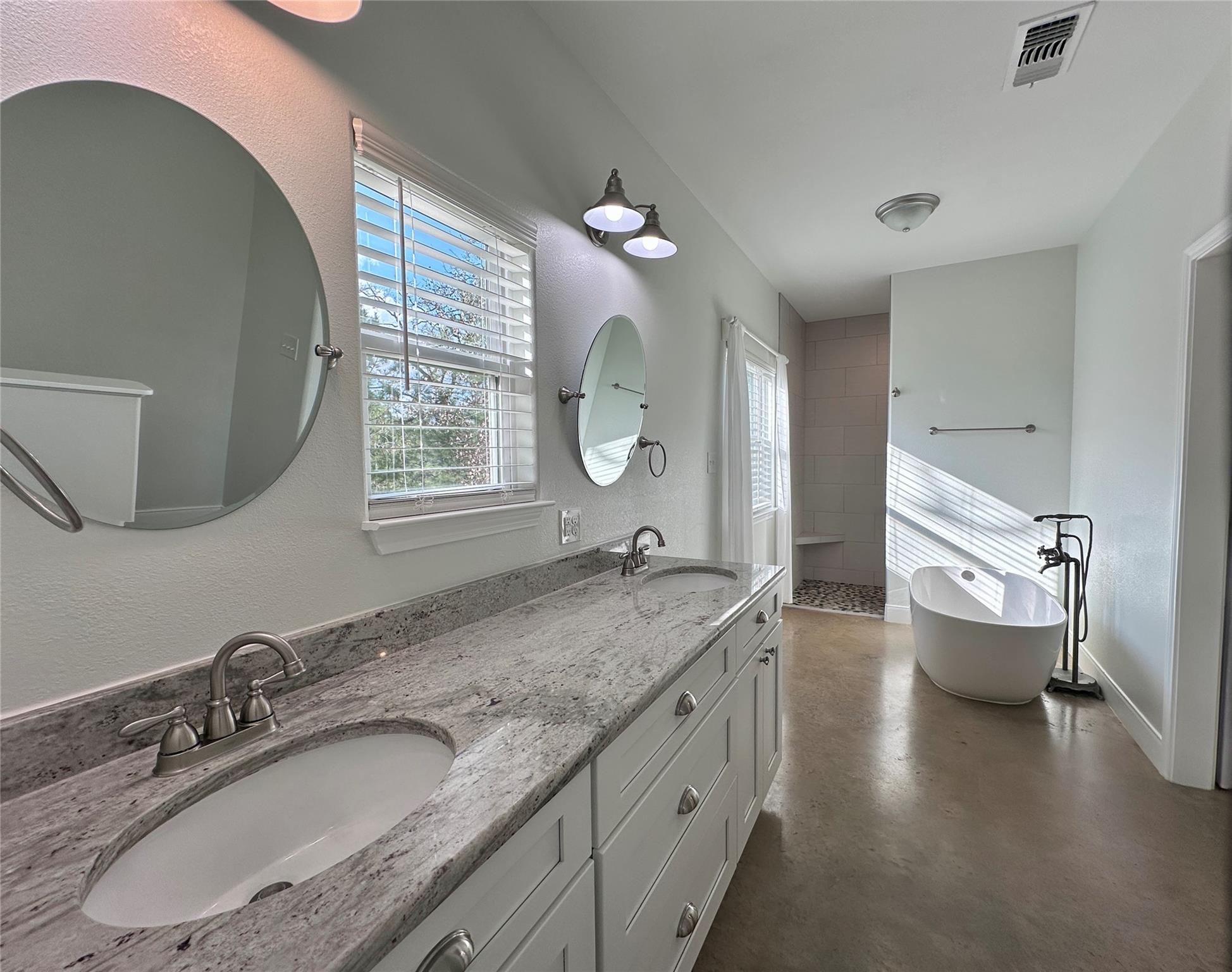 124 Pine Path Property Photo 13