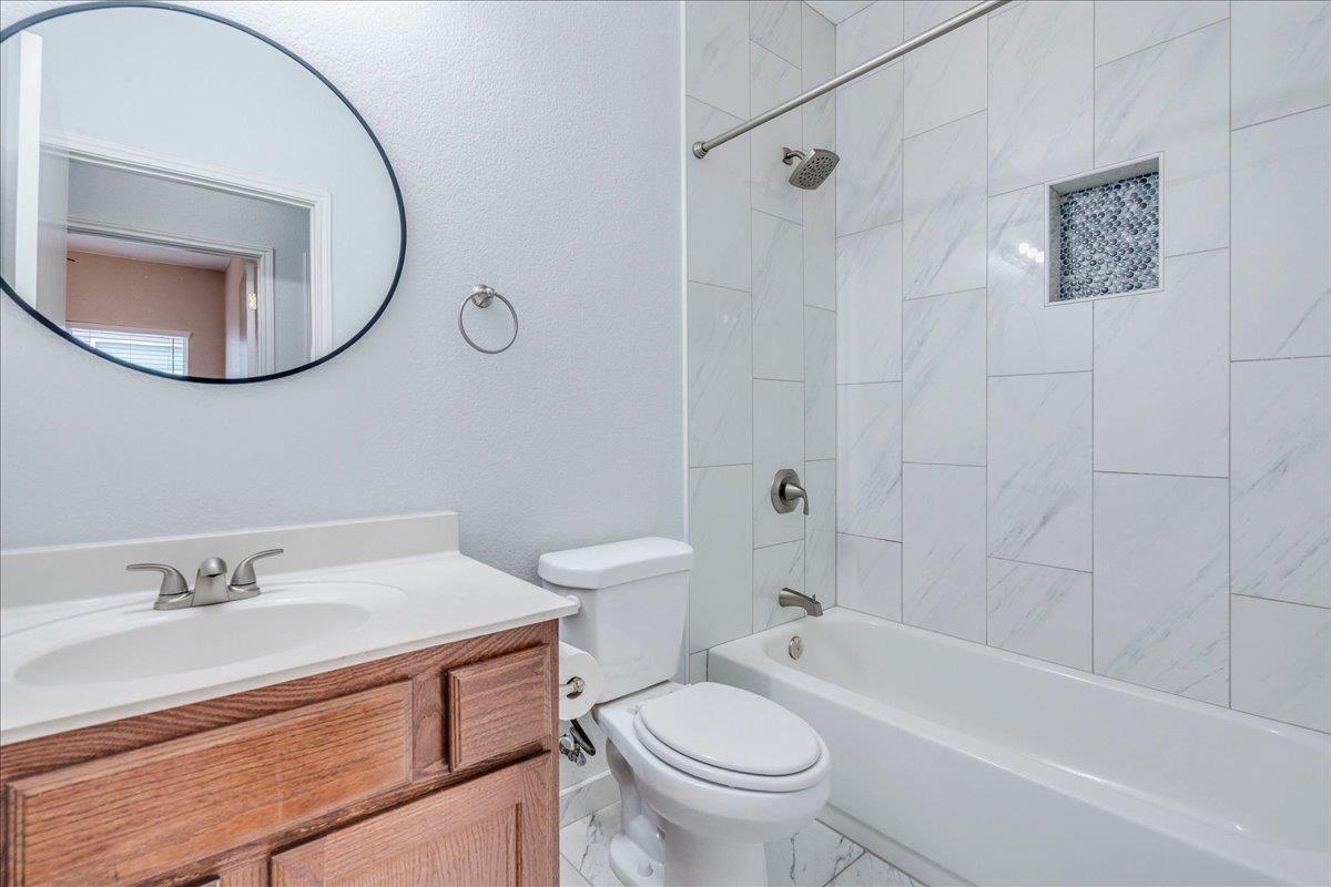 6801 Porter St Property Photo 22