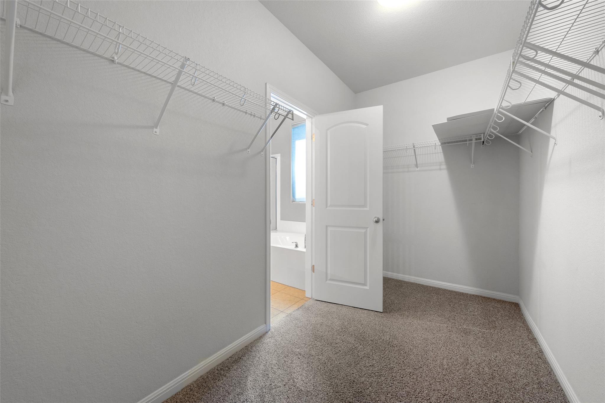 2046 Ridge View Dr Property Photo 16