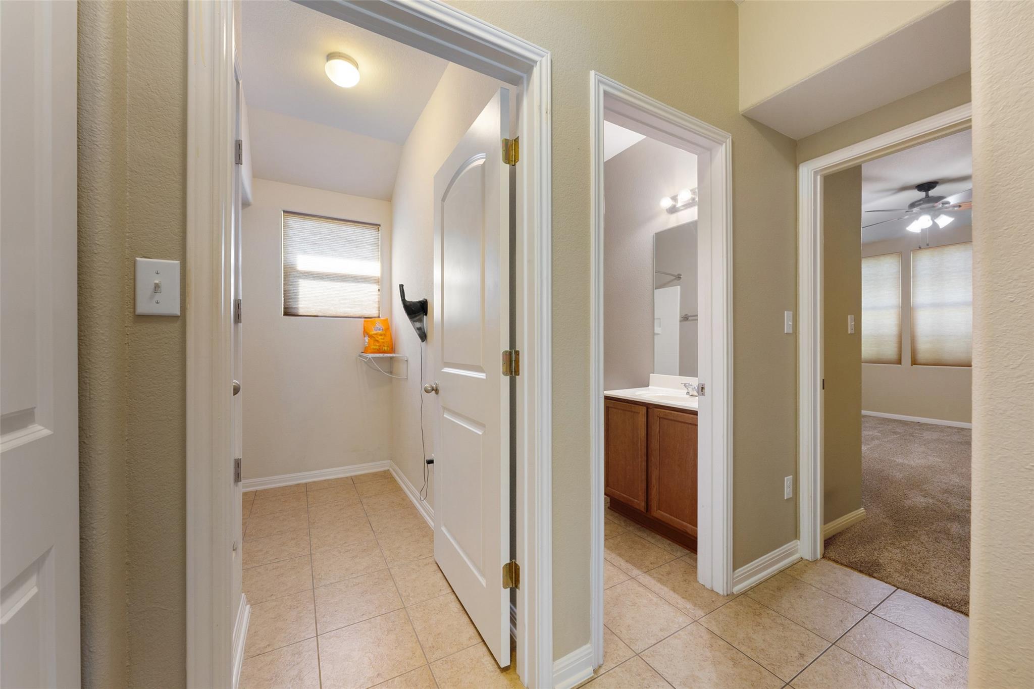2046 Ridge View Dr Property Photo 17