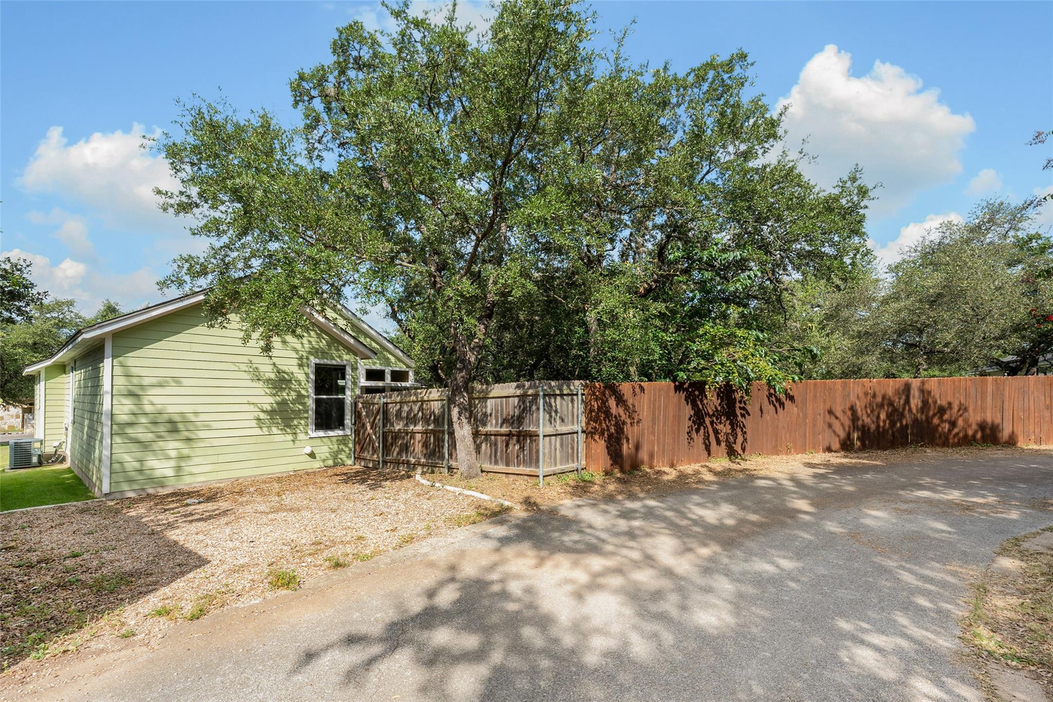 2046 Ridge View Dr Property Photo 26