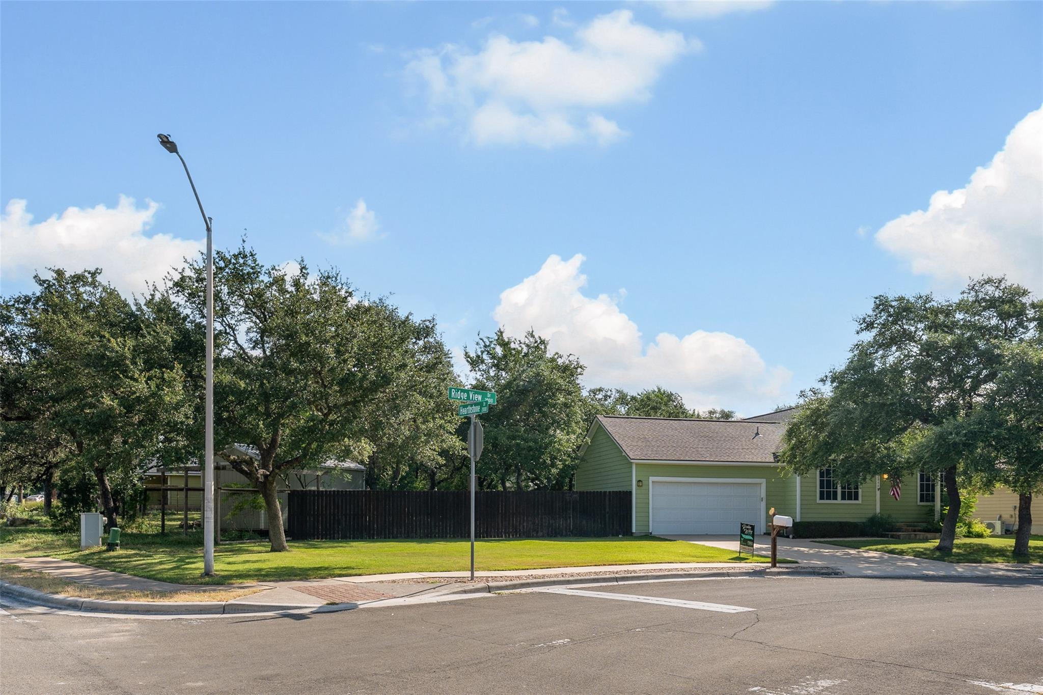 2046 Ridge View Dr Property Photo 27