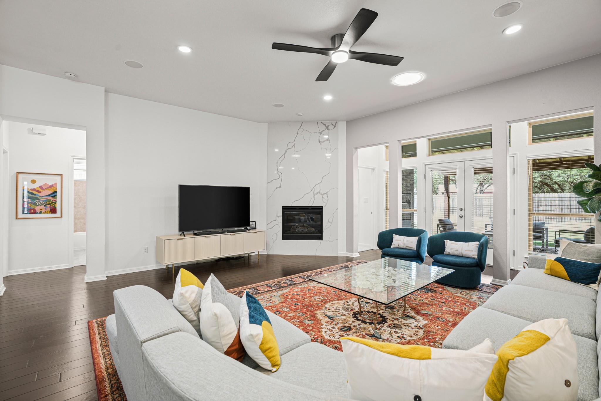405 Clear Shadow Cv Property Photo 11