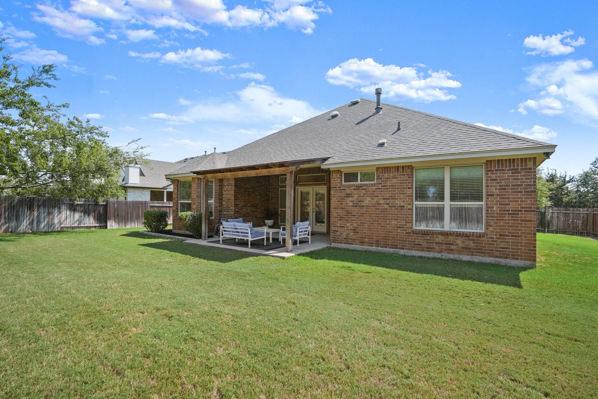 405 Clear Shadow Cv Property Photo 29