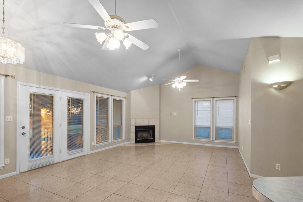 502b Hi Circle West Property Photo 6