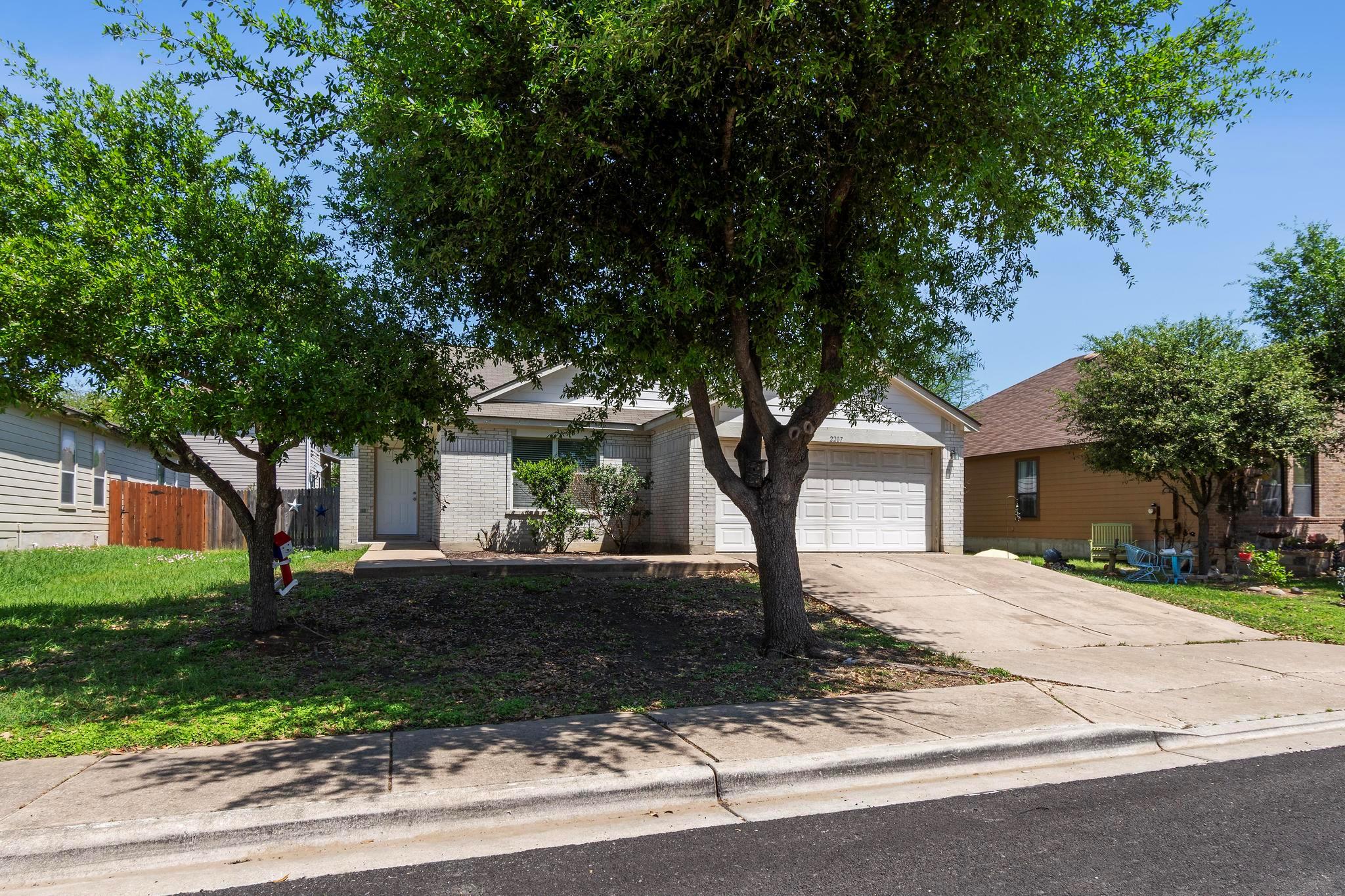 2207 Kuykendall Dr Property Photo 3