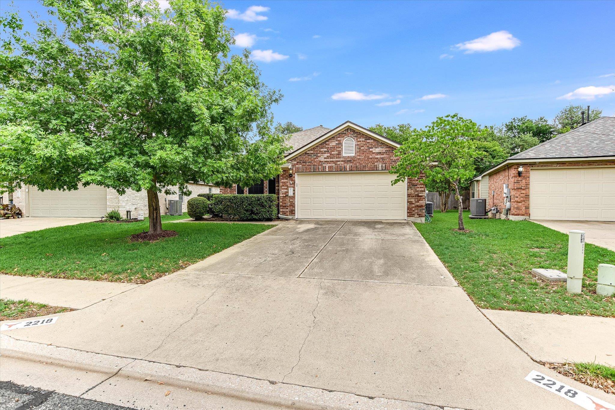 2218 Clover Ridge Dr Property Photo