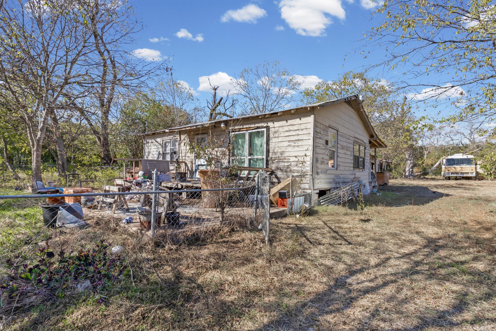 612 Ralph Ablanedo Dr Property Photo 12
