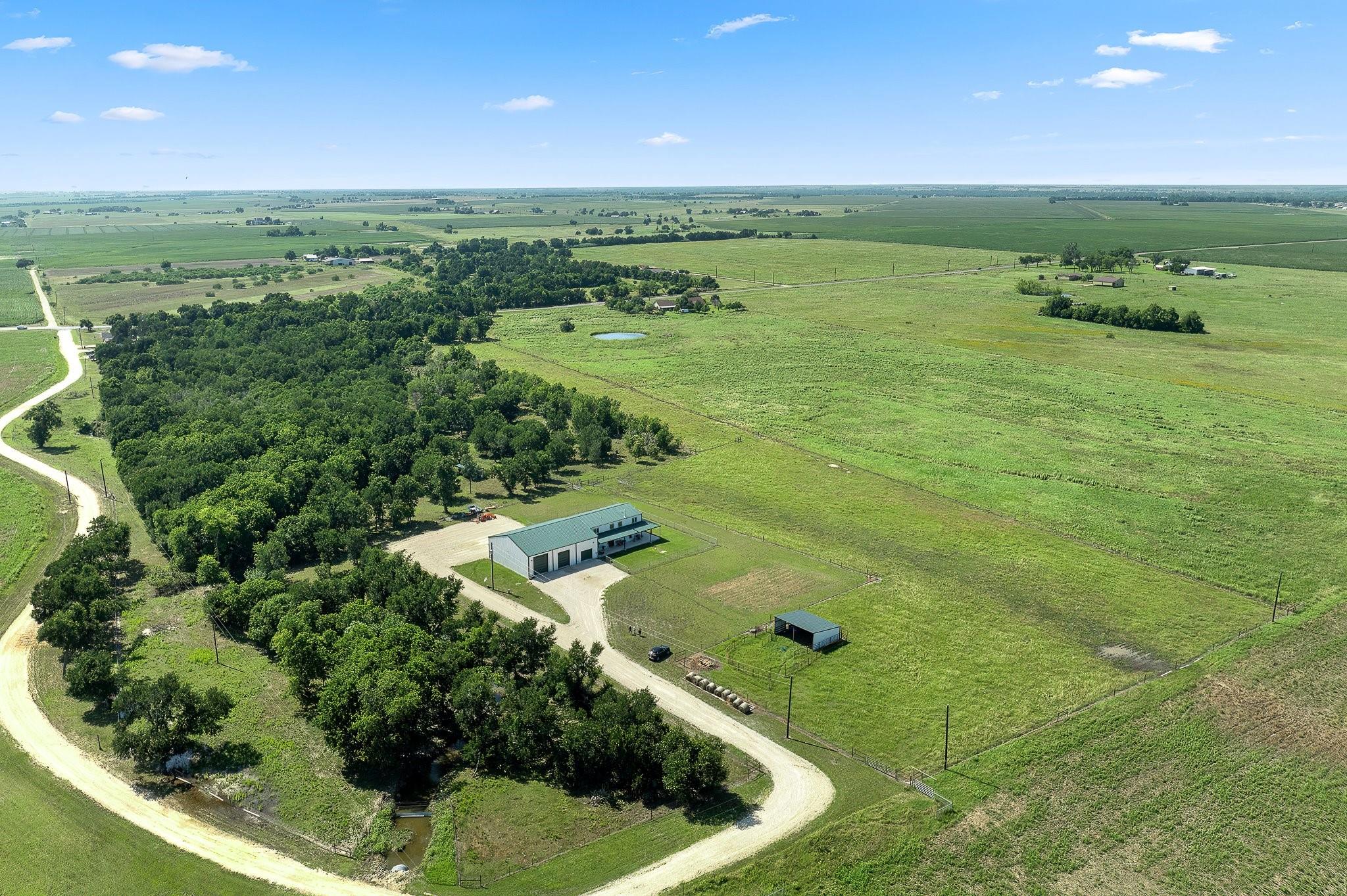 463 County Road 436 Property Photo 1