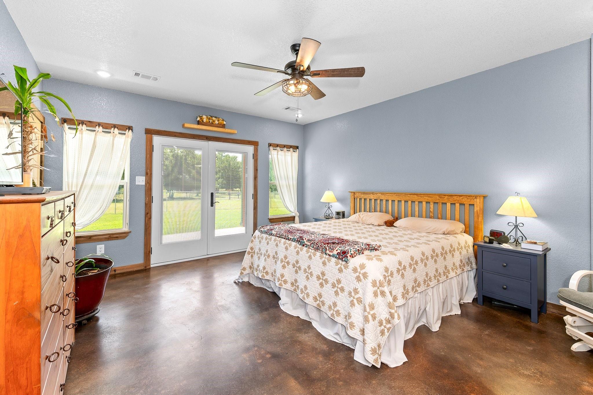463 County Road 436 Property Photo 14