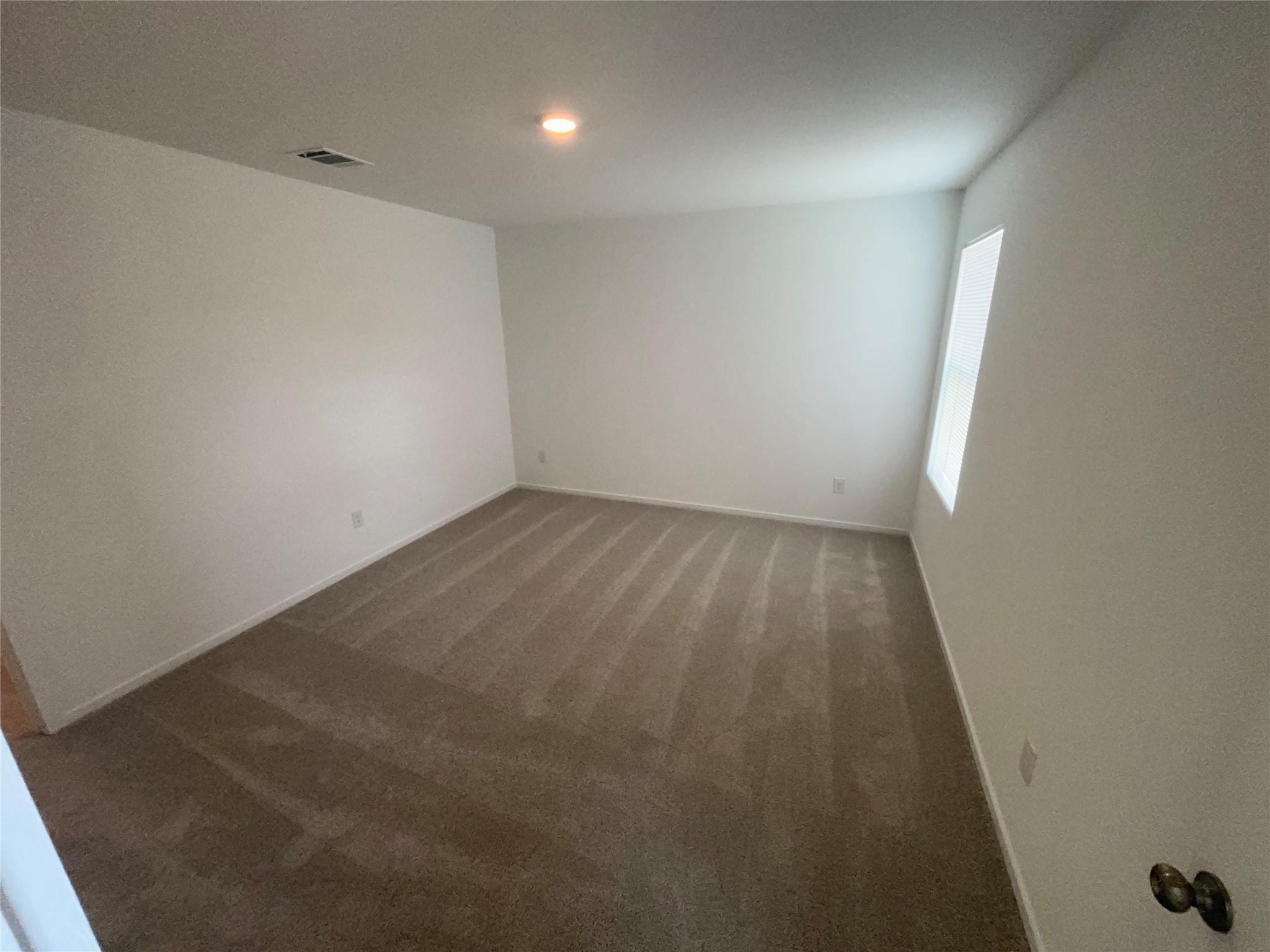 129 Spotbill Ct Property Photo 5