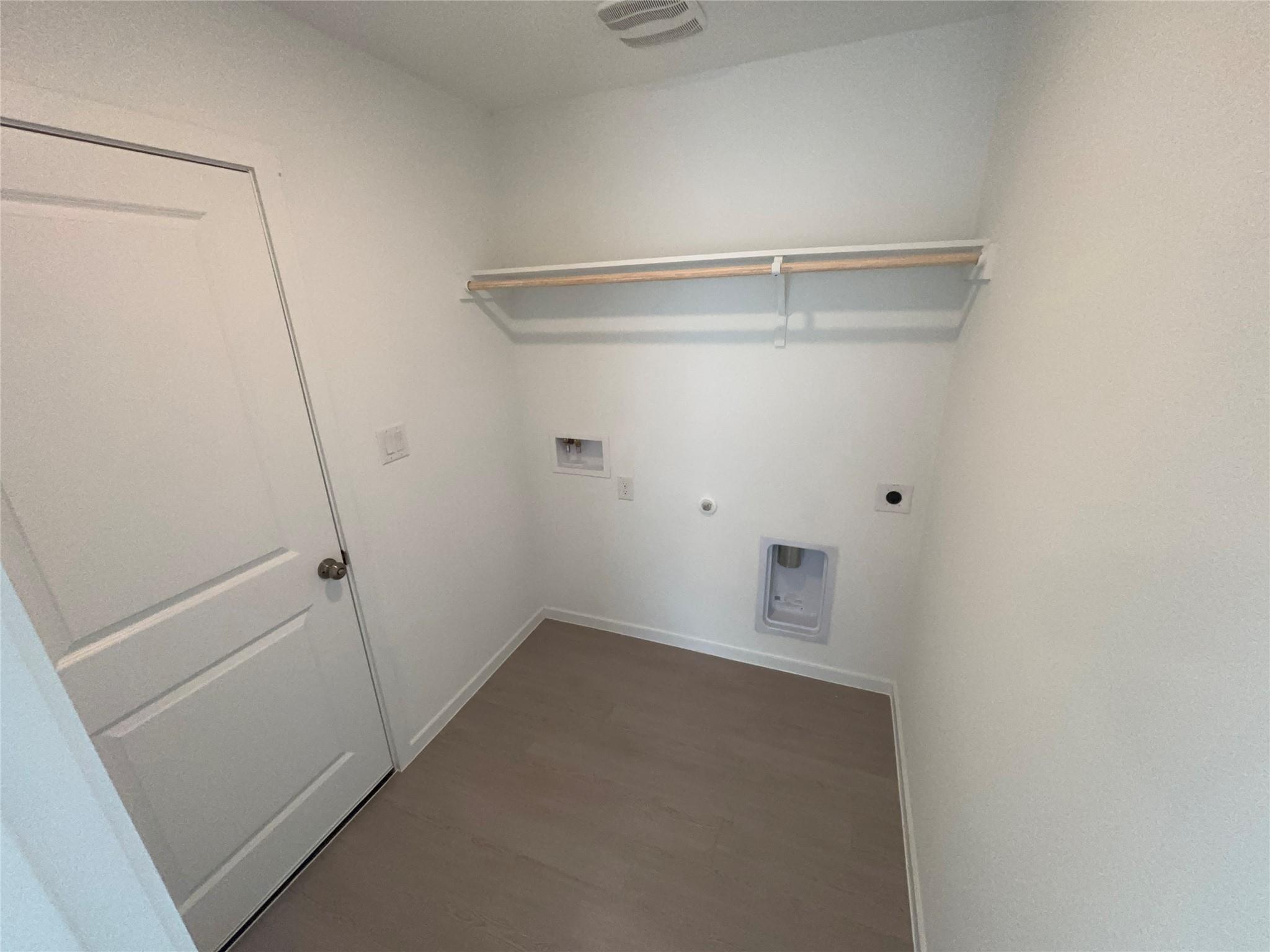 129 Spotbill Ct Property Photo 9