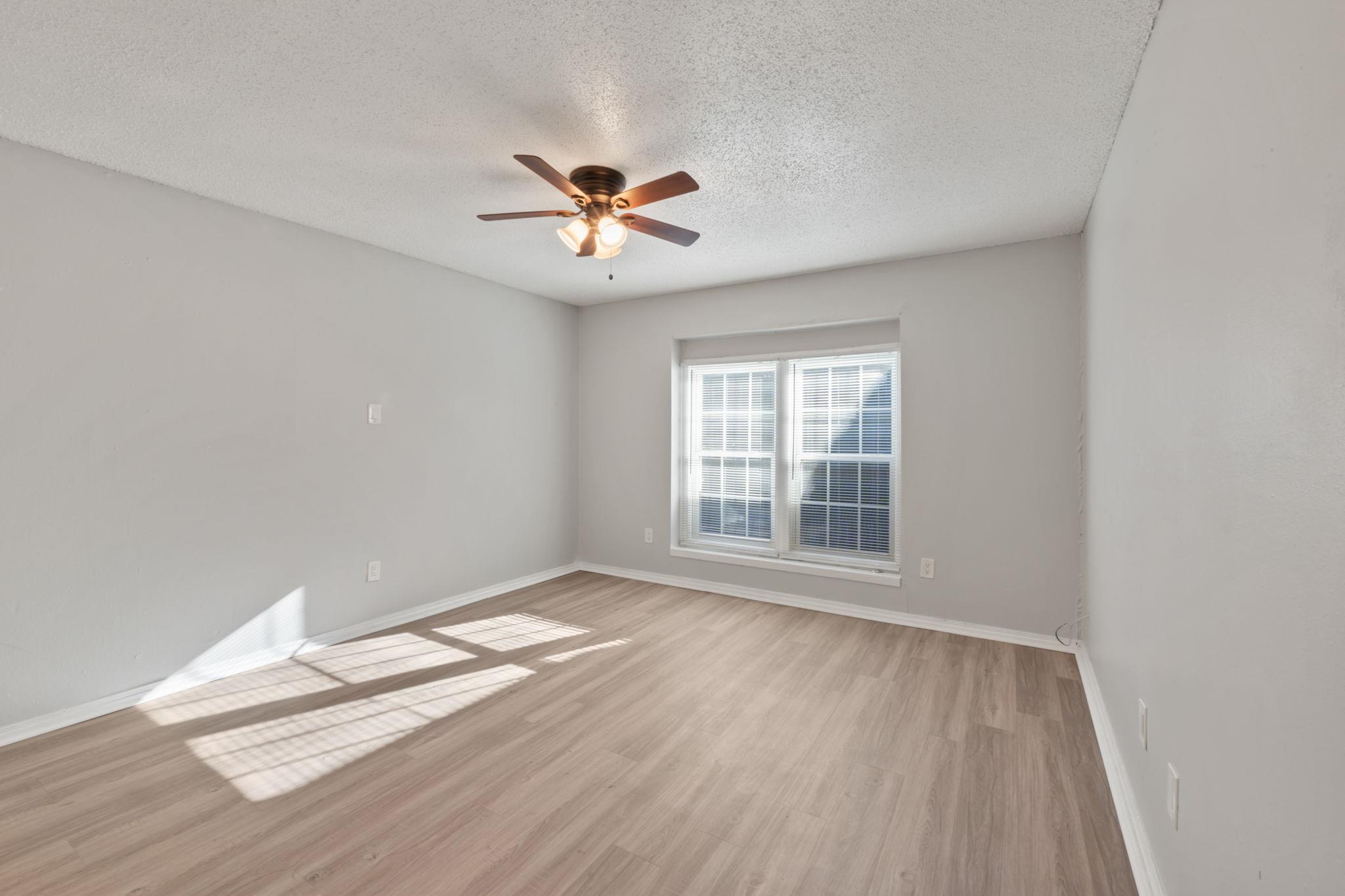 1720 Wooten Park Dr #206 Property Photo 1