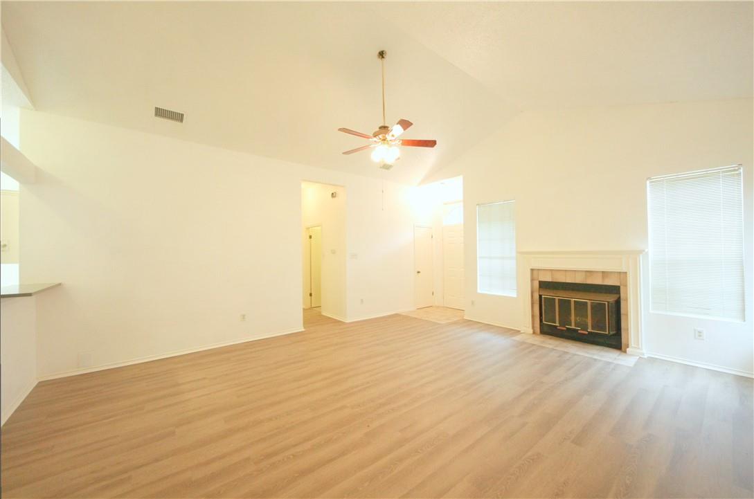 8200 Cahill Dr Property Photo 4
