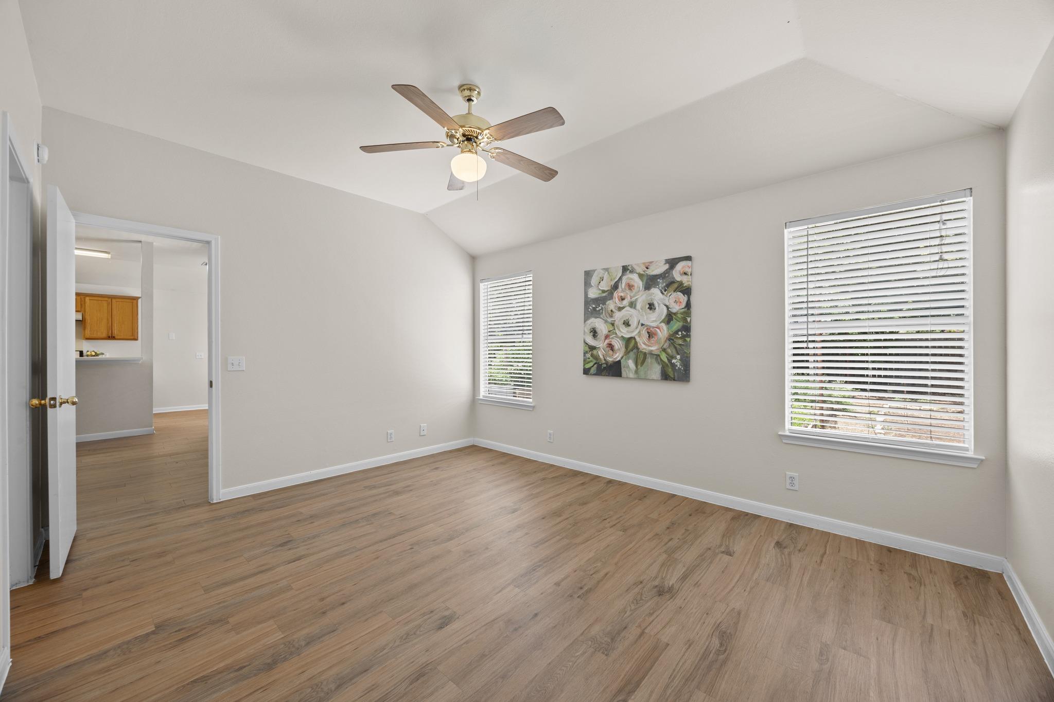 803 Sparkling Brook Ln Property Photo 14