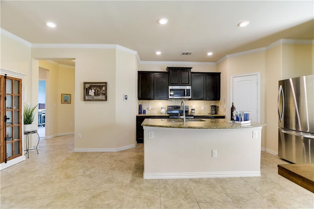 10504 Crescendo Ln Property Photo 3