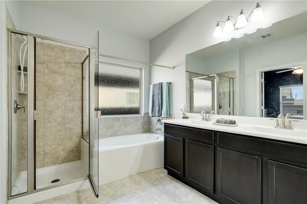 10504 Crescendo Ln Property Photo 7