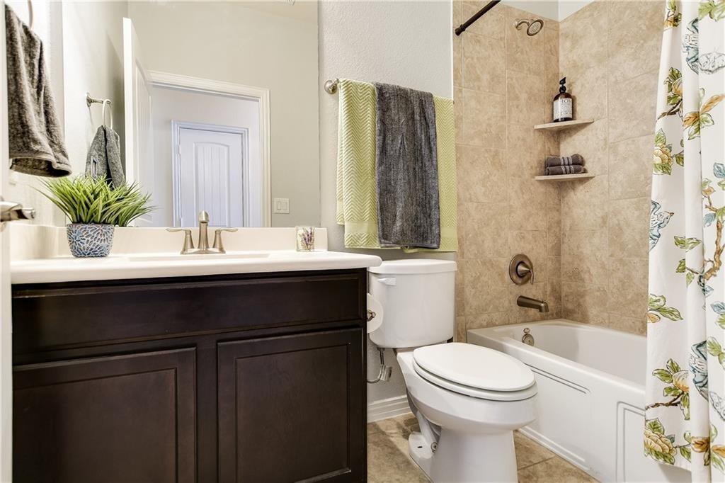 10504 Crescendo Ln Property Photo 8