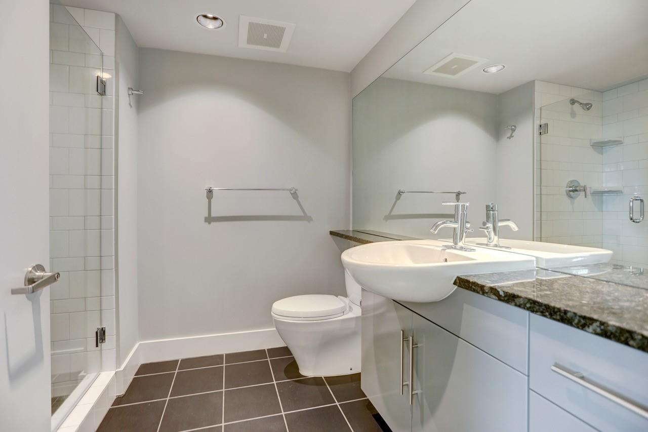 300 Bowie St #504 Property Photo 6