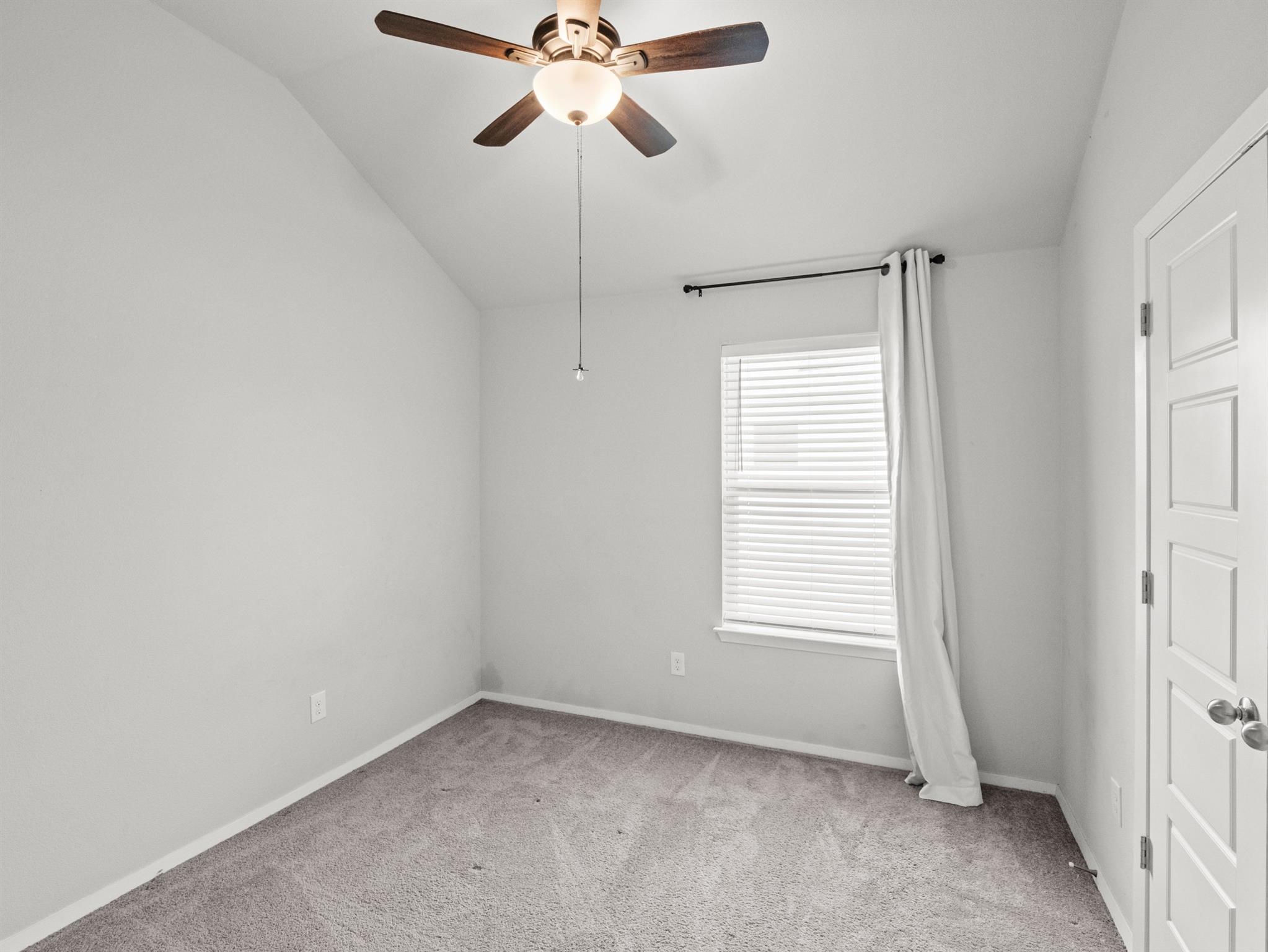 13701 Ronald W Reagan Blvd #16 Property Photo 10
