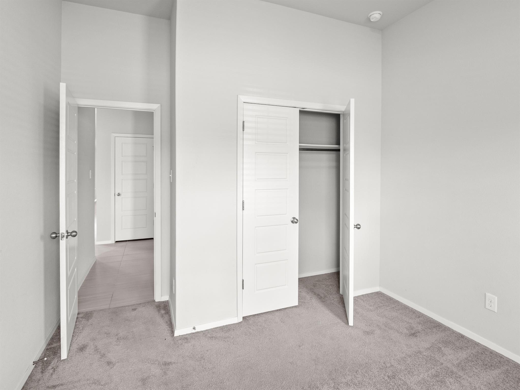 13701 Ronald W Reagan Blvd #16 Property Photo 14