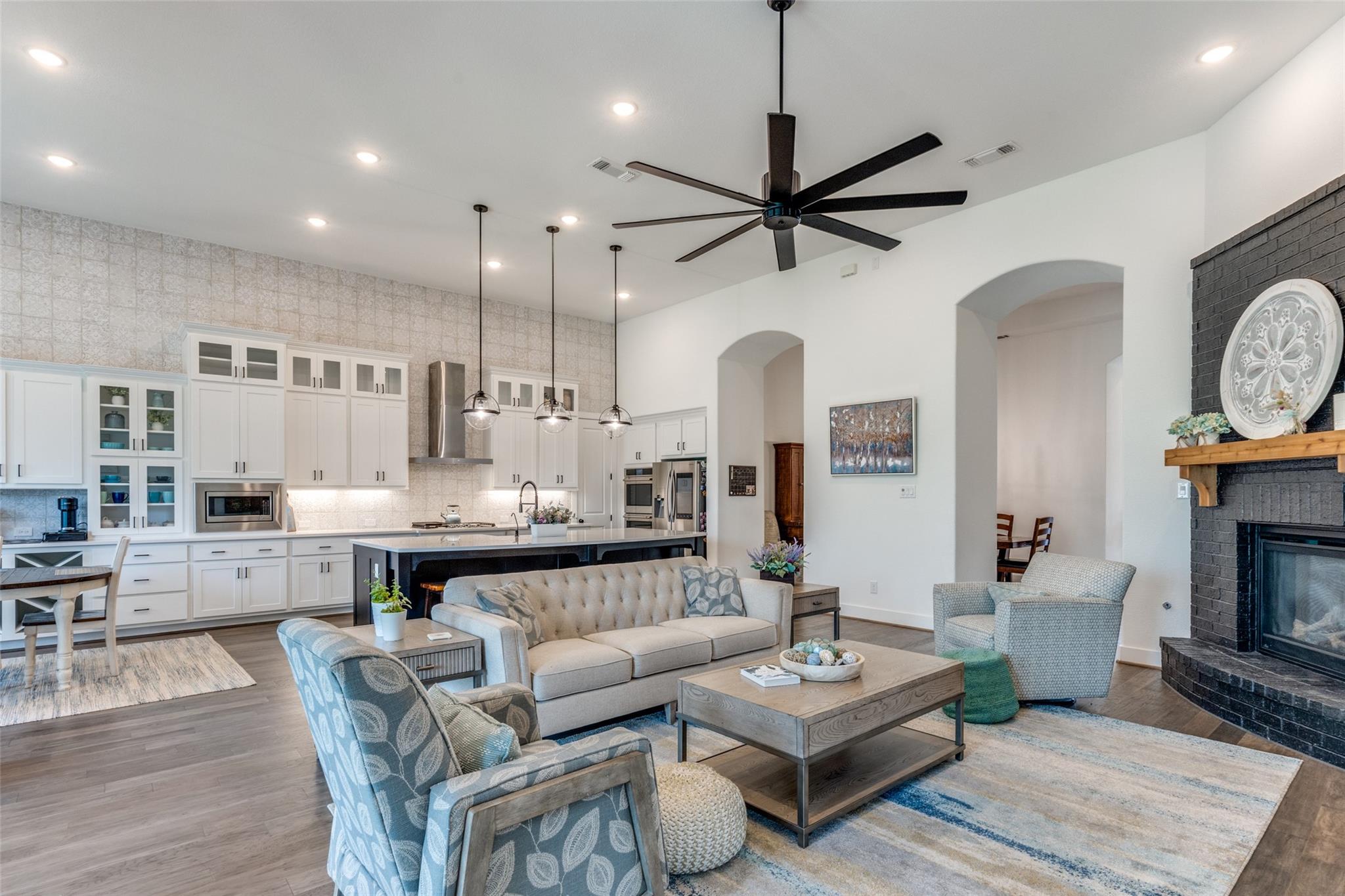 Lago Vista Real Estate Listings Main Image