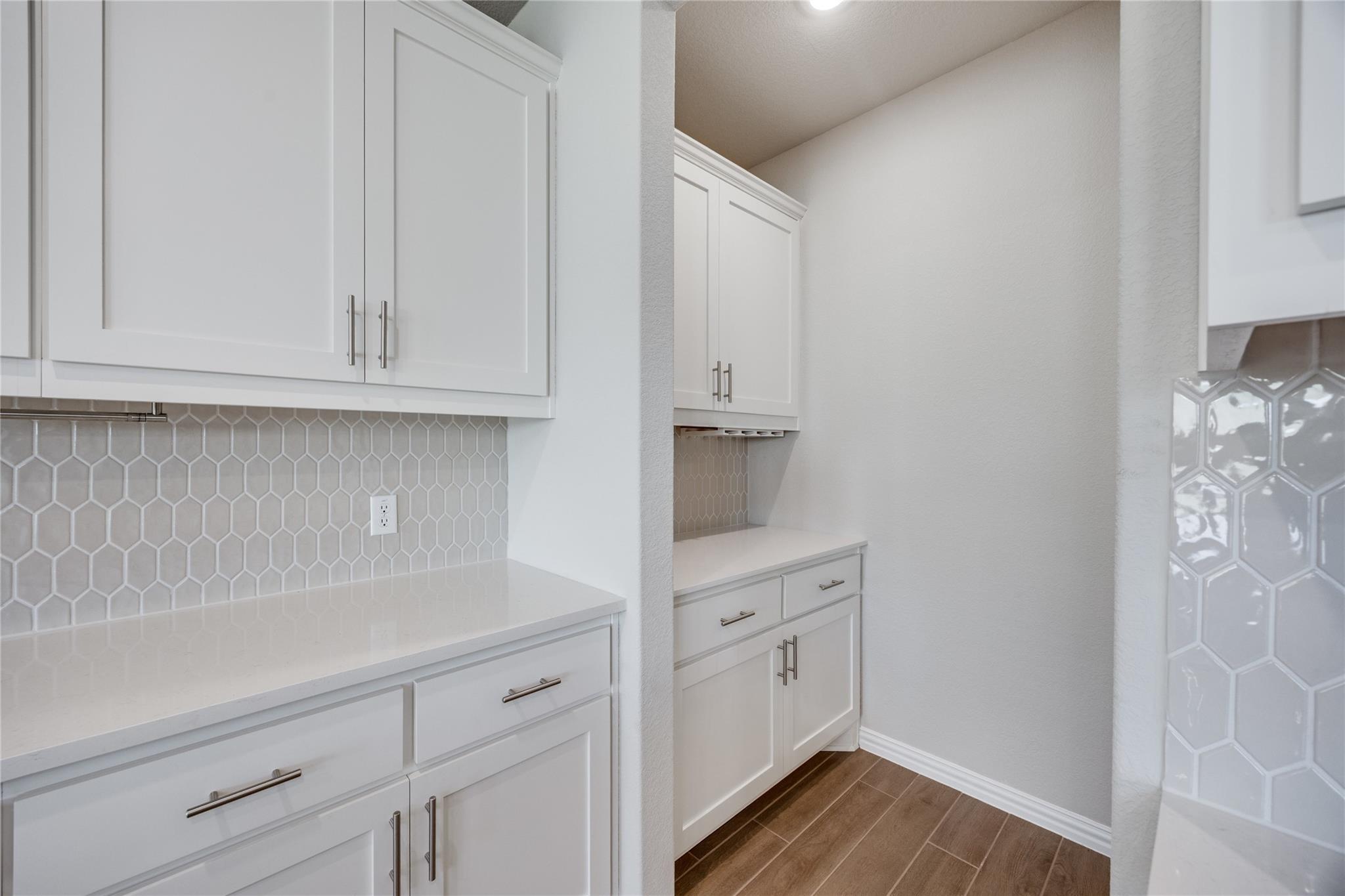 1009 Calendula Trl Property Photo 14