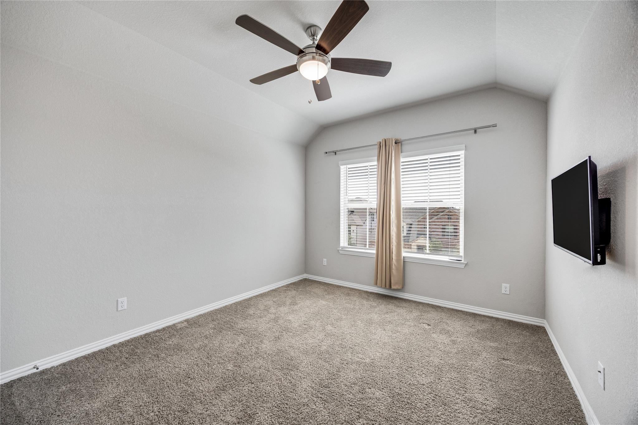 1009 Calendula Trl Property Photo 30