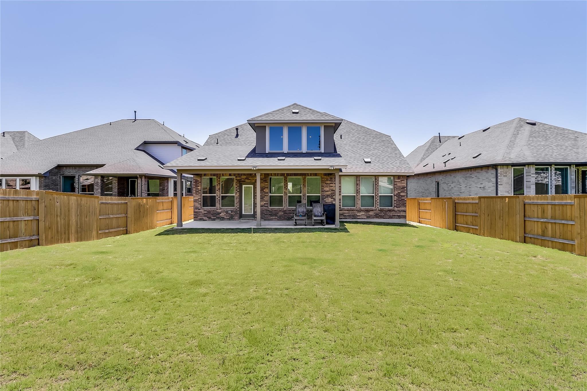 1009 Calendula Trl Property Photo 37