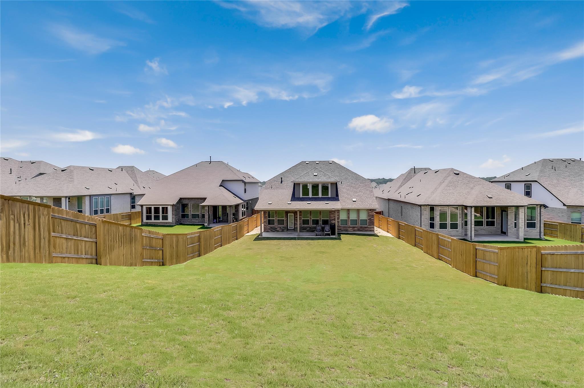 1009 Calendula Trl Property Photo 38