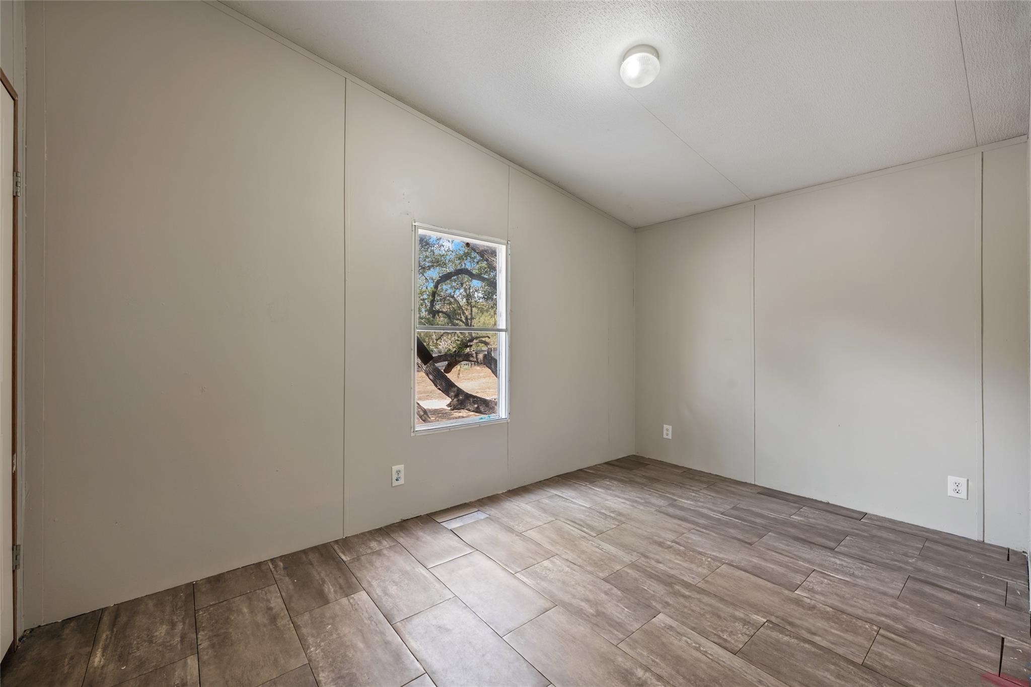 162 Jeffrey Dr Property Photo 20