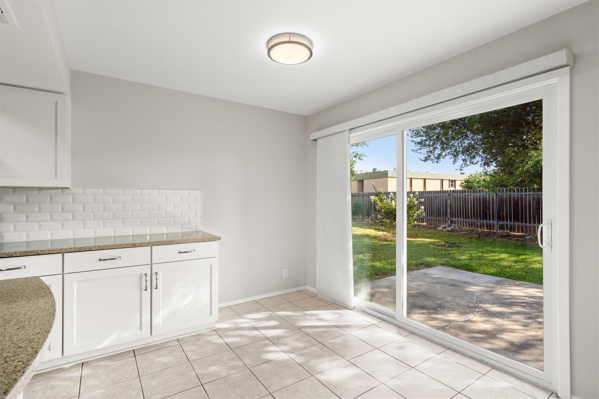 10605 Leather Cv Property Photo 21