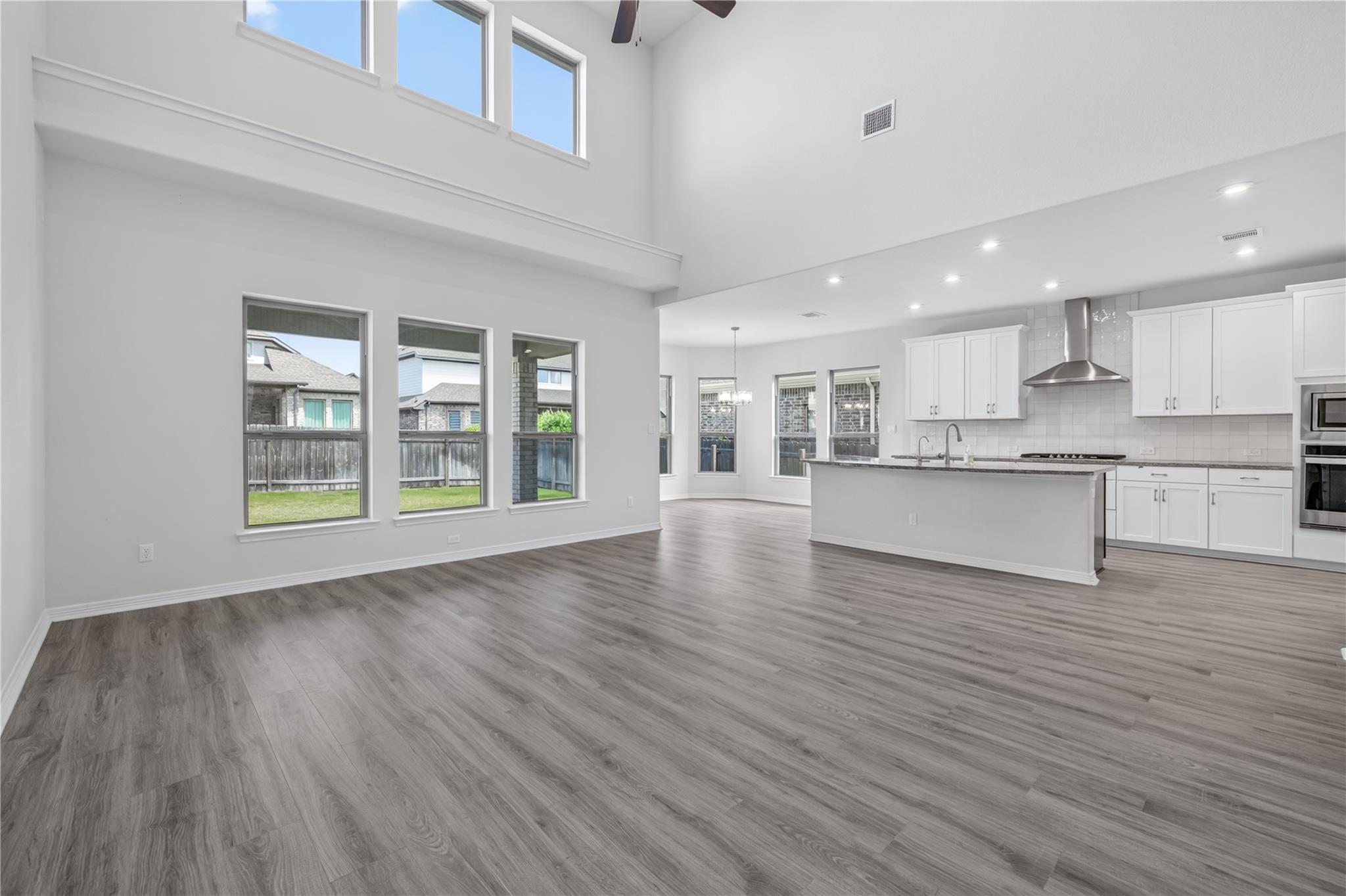 2017 Semillon St Property Photo 8