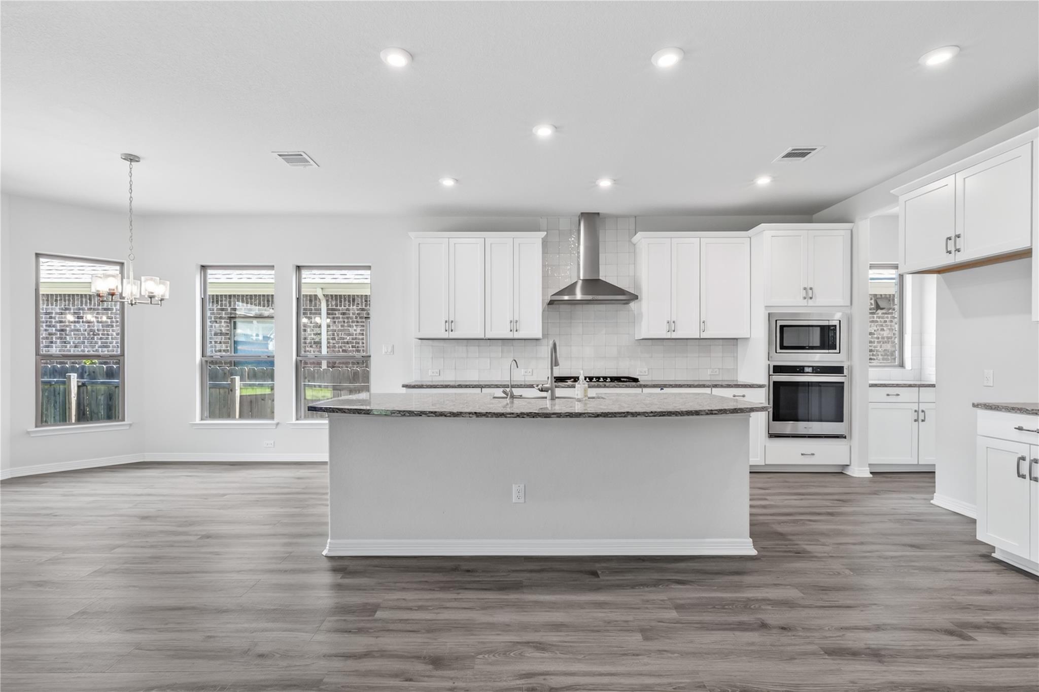 2017 Semillon St Property Photo 12