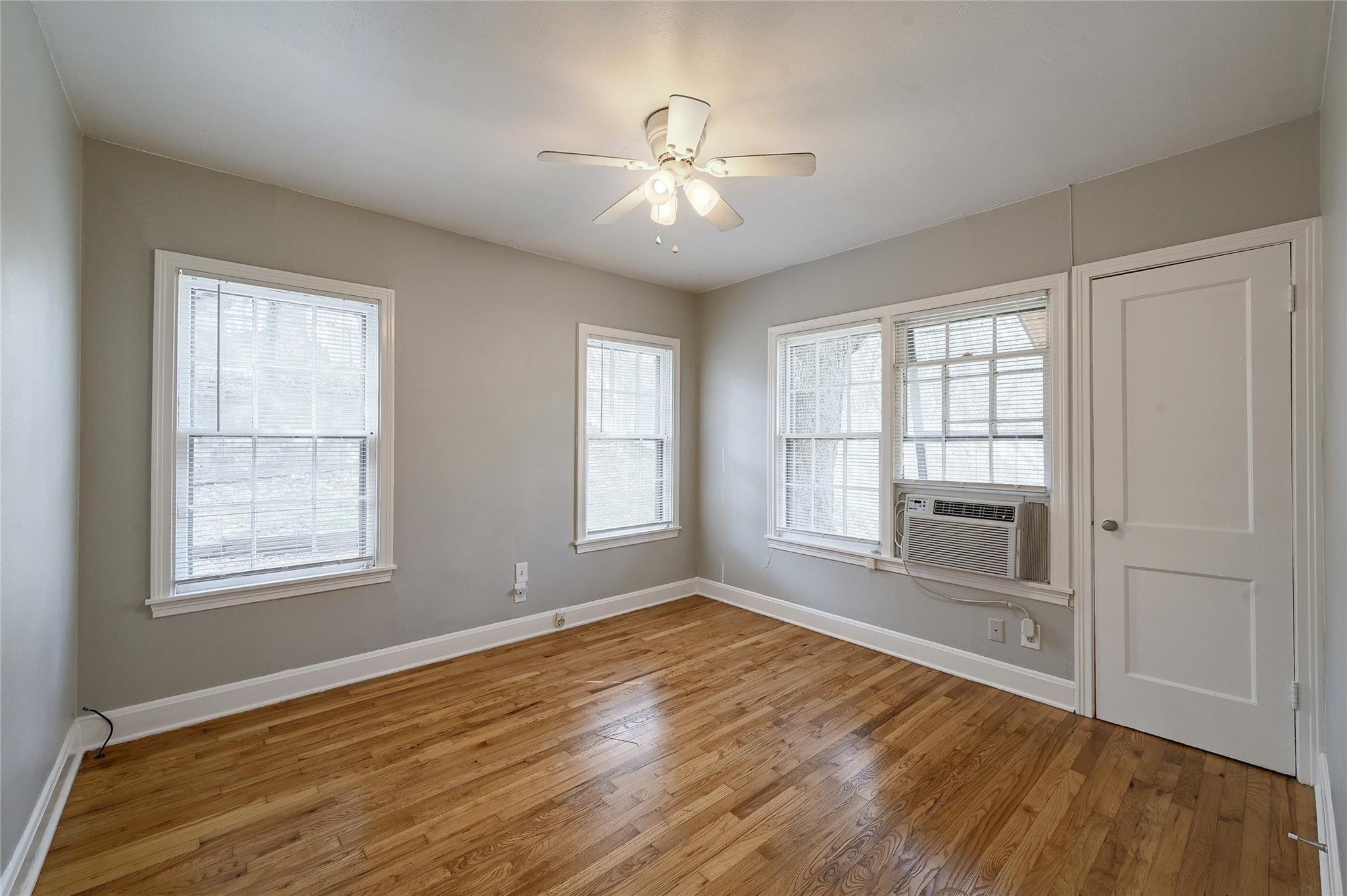 1506 East Side Drive Property Photo 11