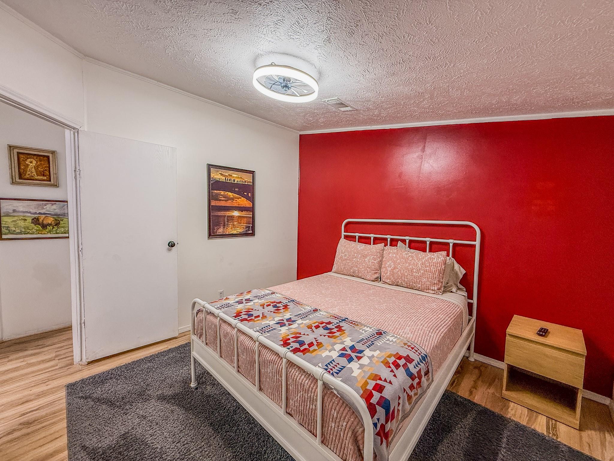 2015 Holly St Property Photo 8