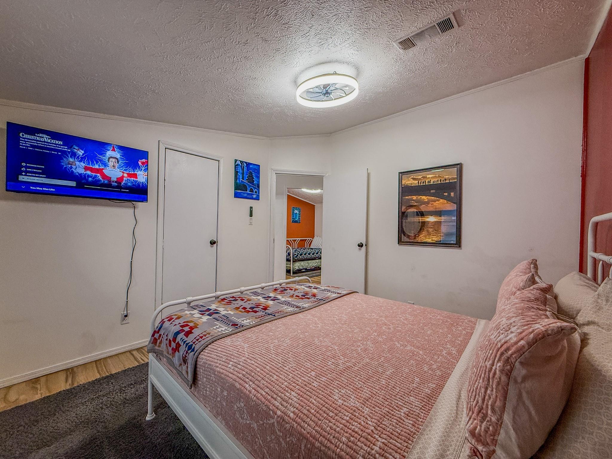 2015 Holly St Property Photo 11